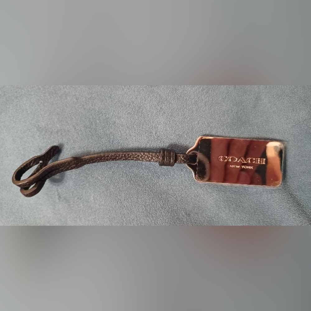 NWOT Coach leather gold tone hang tag